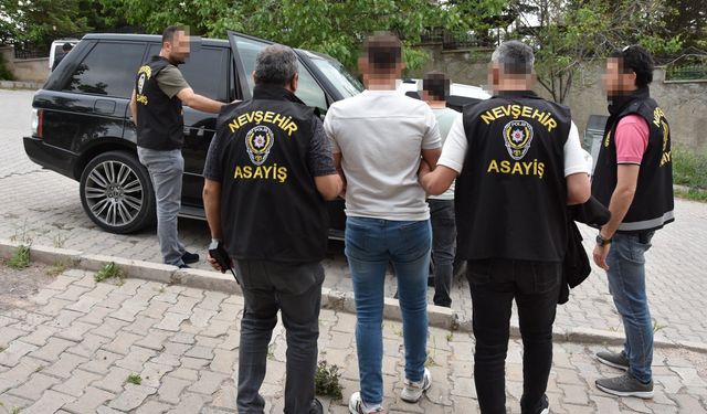 Masaj salonuna fuhuş operasyonu: 3 gözaltı