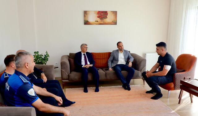 Vali Çelik ve Başkan Özdemir'den Bıçaklı Saldırıya Uğrayan Zabıta Personeline Ziyaret