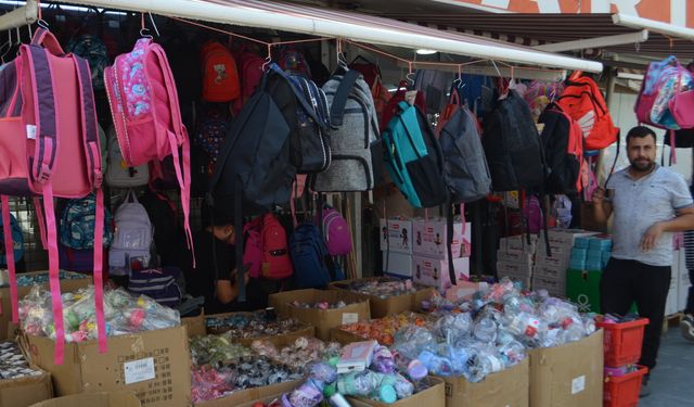 Okulların Açılmasına Sayılı Günler Kala Niğde’de Kırtasiyecilerde Hareketlilik Başladı