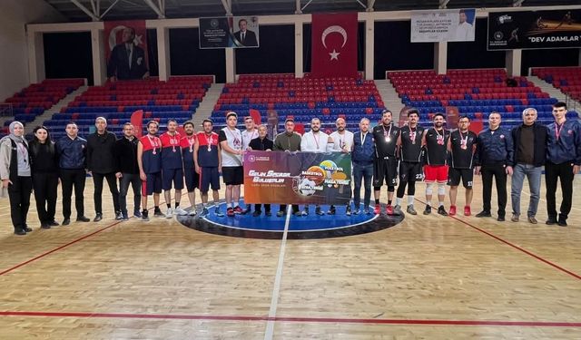 3. Kamu Spor Oyunları 3x3 Basketbol Turnuvası’nda Şampiyon Niğde Valiliği 2 Takımı Oldu