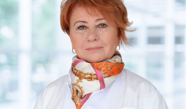 "Sigara içenler Kovid-19, zatürre gibi hastalıklara yakalandığında daha ağır bir hastalık süreci geçiriyor"