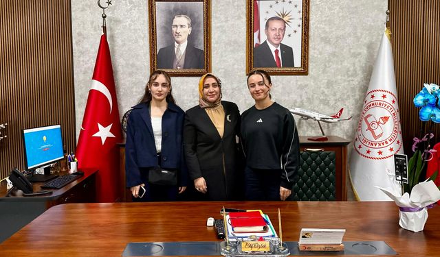 Milli Halterciler Cansel Ve Aysel Özkan’dan Niğde İl Millî Eğitim Müdürü Elif Özbek’e Anlamlı Ziyaret