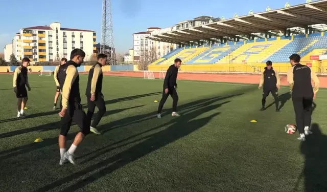 Kadro 7 Futbolcuya Düştü