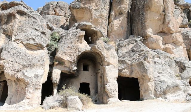 Roma ve Bizans’ın izlerini taşıyan Manastır Vadisi ziyaretçilerin ilgi odağı
