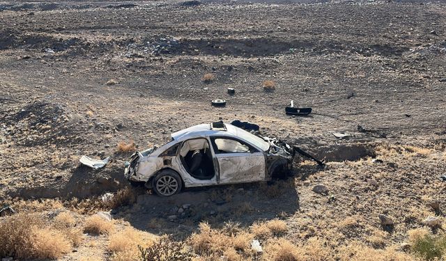 Niğde'de feci kaza: 2 ölü, 1 ağır yaralı