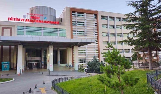 Niğde’de Hastane Ek Binasındaki Yangın Kısa Sürede Söndürüldü