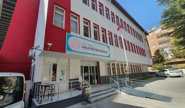 Niğde Halk Eğitimi Merkezi’nden Fotoğrafçılık Kursu