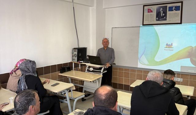 Niğde Halk Eğitimi Merkezi’nde Hijyen Eğitimi Kursuna Yoğun İlgi