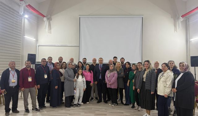 Niğde’de Edebiyat Akademisi Kapsamında “Algı, Dikkat ve Drama” Oturumu Gerçekleştirildi