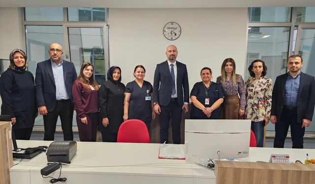 Niğde’de Sağlık Çalışanlarının Özverili Çalışmaları Takdir Edildi