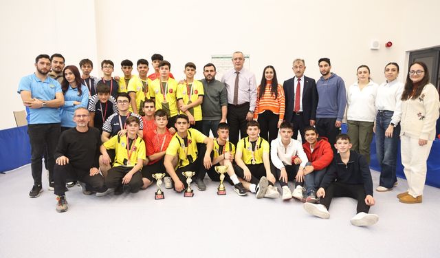 Genç Erkekler Masa Tenisi Müsabakaları Sona Erdi