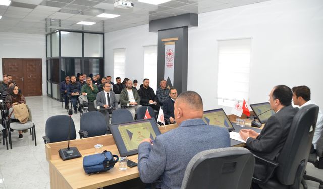 Niğde’de çiğ süt hijyeni ve yeni destekleme modeli eğitimi başladı