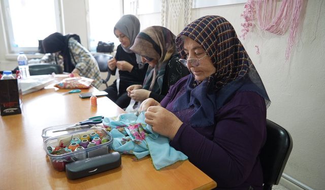 Niğde’de hayat boyu öğrenmeye yoğun ilgi: 191 kursta 4 bin 802 kursiyer eğitim alıyor