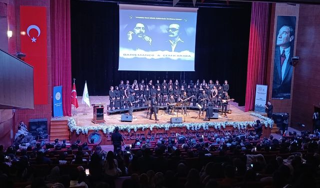 Barış Manço ve Cem Karaca Şarkıları Niğde’de Yankılandı