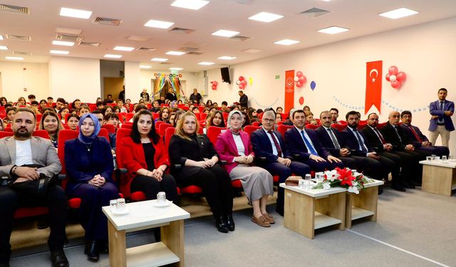 Niğde’de “Peygamberimizin (S.A.V.) Hayatı Bilgi Yarışması Finali” Düzenlendi