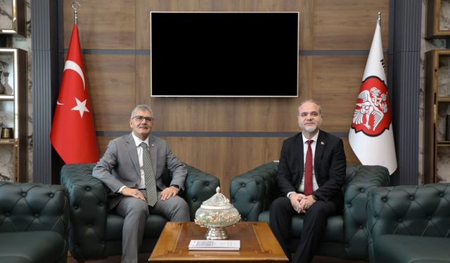 Prof. Dr. Hasan Uslu, Niğde Valisi Cahit Çelik’i Ziyaret Etti