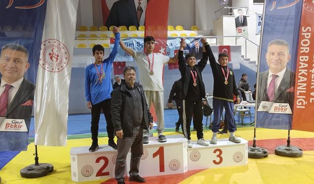 Kurtuluş Kupası’ndan Niğde’ye Gümüş Madalya