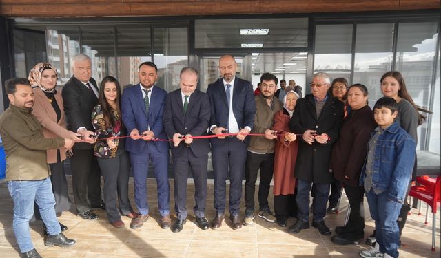 Anısı Niğde'de kurulan kütüphane ile yaşatılıyor