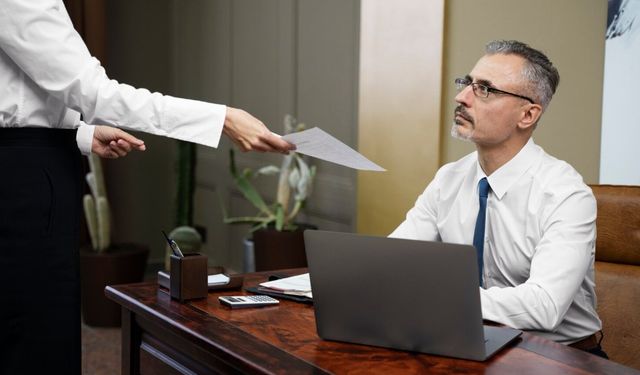 Müteahhit mağduriyetlerine 'tek ruhsat' önerisi