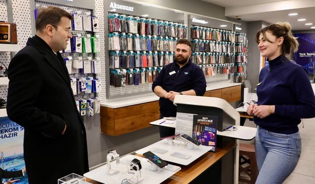 Vali Akmeşe esnaf ve vatandaşları dinledi