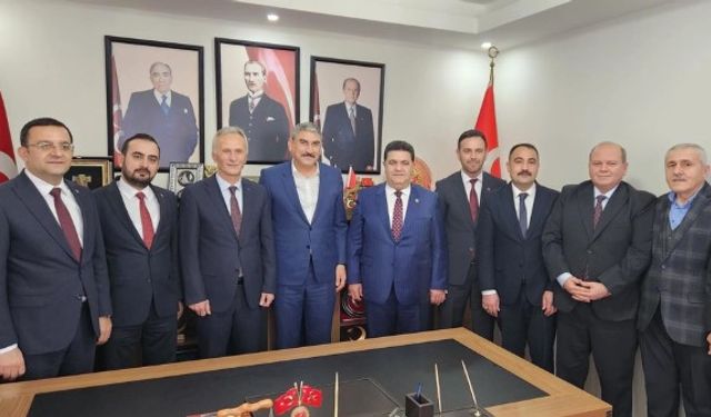 Vekil Uzkurt’tan MHP’ye ziyaret