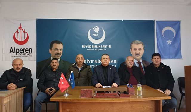 Karataş: “Size Rağmen biz kardeşiz, omuz omuzayız”