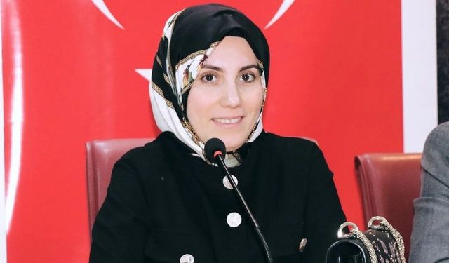 AK Parti Kadın Kolları Başkanı Özkul görevinden ayrıldı