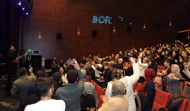 Bektaş Dolu, Bor’u coşturdu