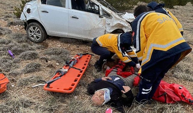 Eşini bıçakladı kaçtı Niğde’de kaza yaptı öldü!