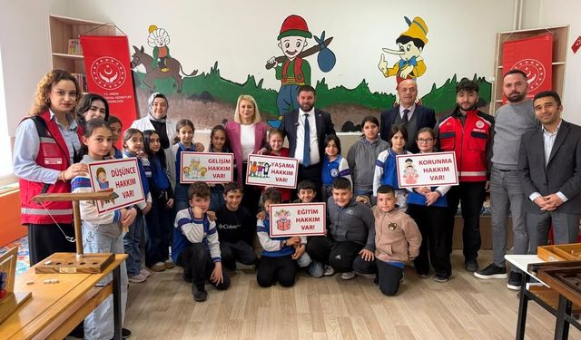Çocuklar Kitapların büyülü dünyasıyla buluştu
