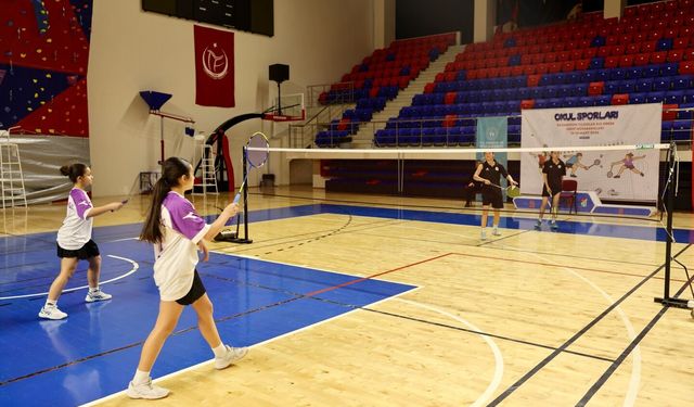 Badminton Yıldızlar Grup müsabakaları tamamlandı