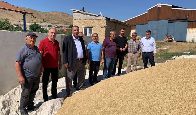 Gürer: ”Çiftçinin tarlası da tohumu da icralık!”