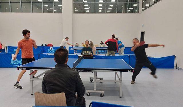 Sağlık Çalışanları Tenisi Turnuvası tamamlandı