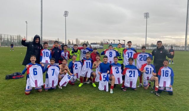 Niğdeli Gençler Milli Takım Yolunda