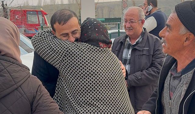 Özen çiftinden Kadir Gecesi’nde birlik sofrası