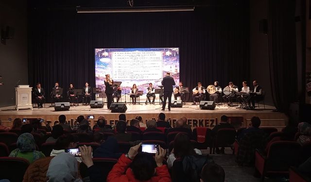 İlahi Konseriyle manevi dokunuş