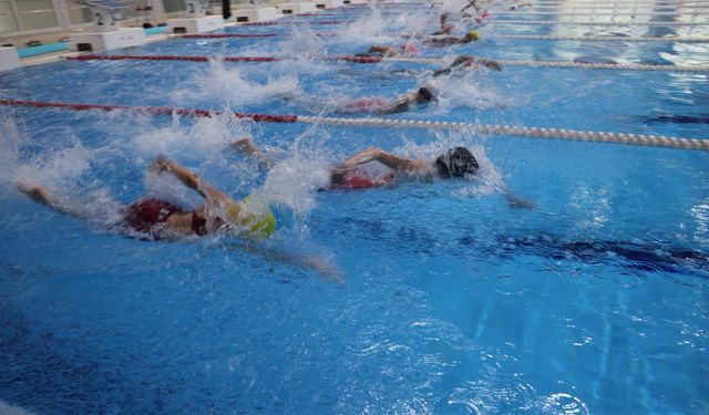 Aquathlon 1’nci tur yarışları Niğde’de yapıldı