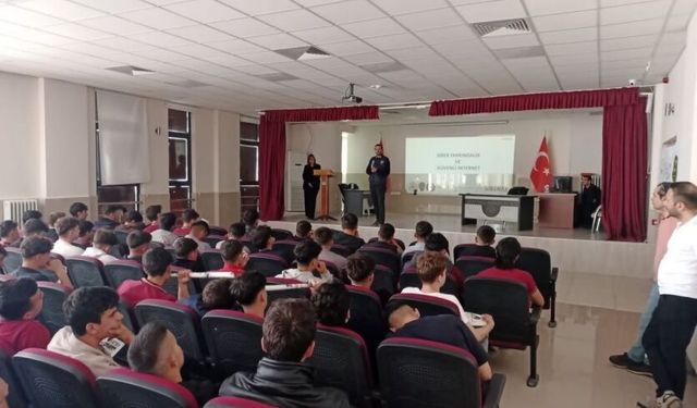 Liselerde Siber Güvenlik Eğitimi