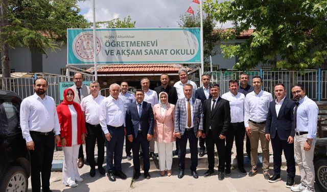 Altunhisar'da sene sonu eğitim toplantısı