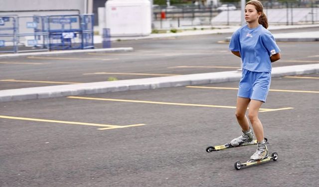 Kayak sporcuları yazın da durmuyor