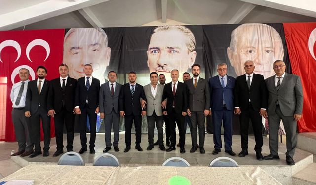MHP Altunhisar’da Ufuk Kirazcı Yeniden Başkan