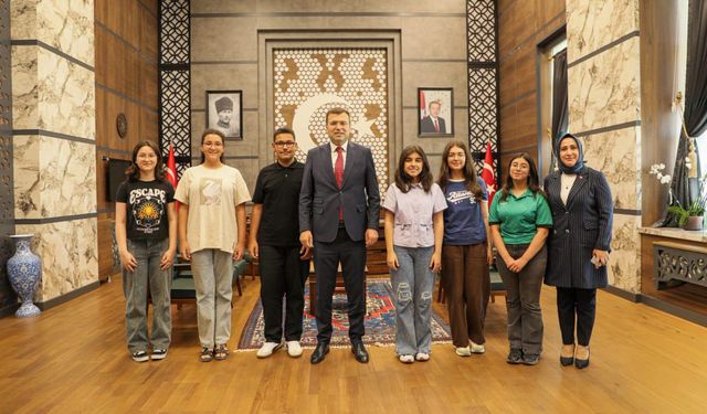 Vali Akmeşe LGS birincilerini ağırladı