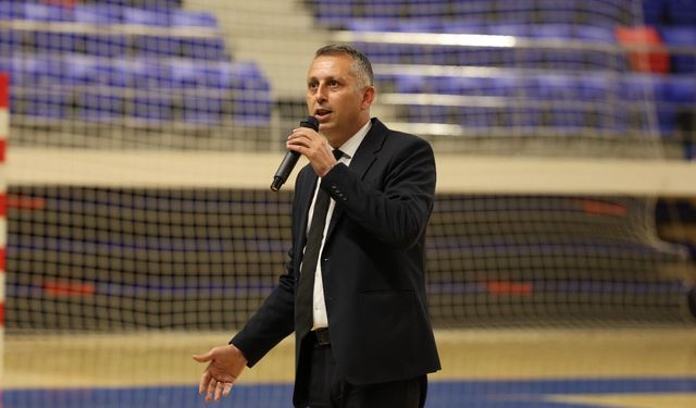 Müdür Dorul Başkanlığında personel toplantısı