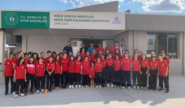 Milli Güreşçiler Niğde’de ağırlandı