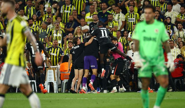 Derbide kazanan Beşiktaş puanını 9'a çıkardı
