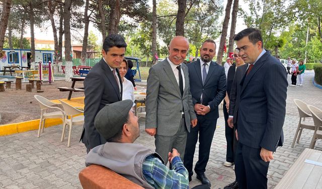 Genel Müdür Sezen Bor'da yaşlılarla bir araya geldi