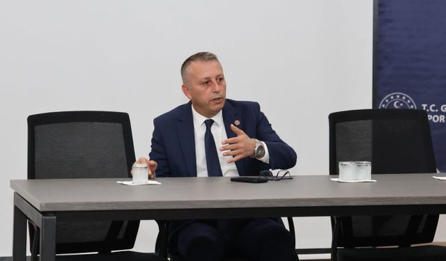 Gençlik ve Spor İl Müdürlüğü'nde personel toplantısı