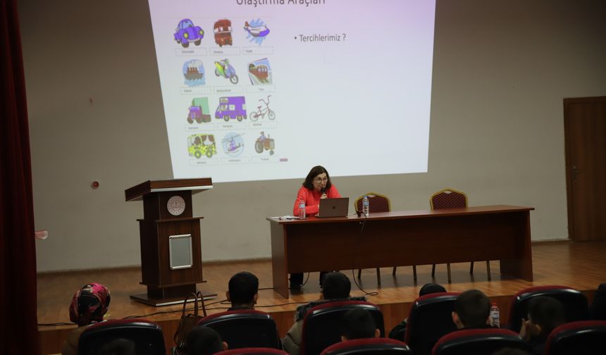 Niğde’de ‘TÜBİTAK Bilim Söyleşileri’ başladı