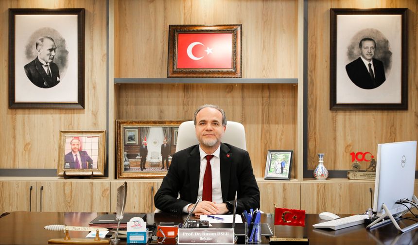 Rektör Uslu: “Cumhuriyet en büyük emanetimiz”