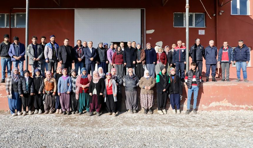 Vali Çelik: Bu tesisler, Niğde’nin tarımdaki gücünü gösteriyor